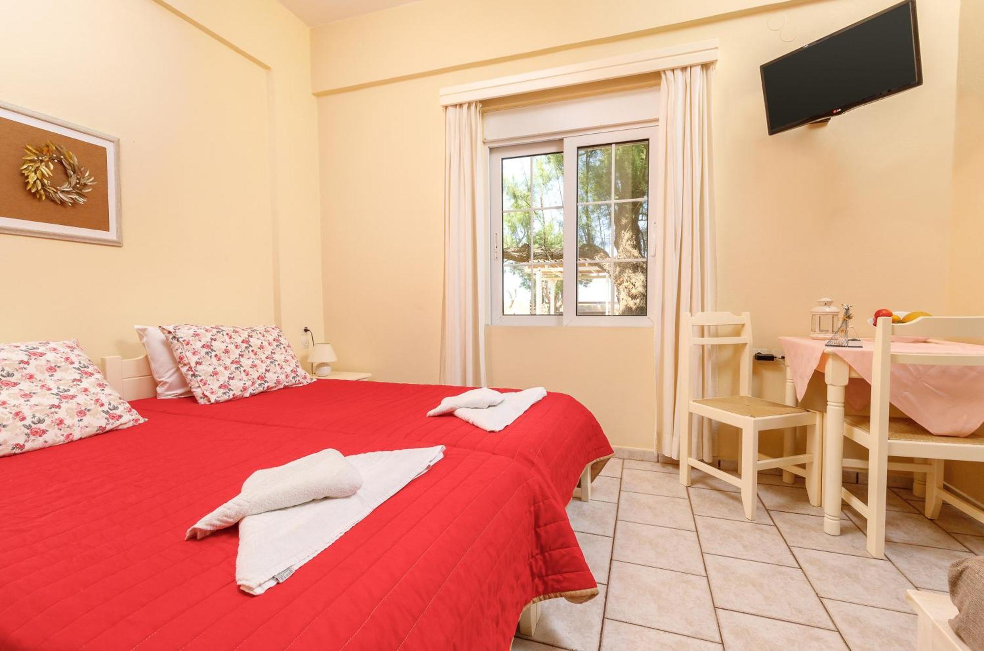 Zefyros Apartments&House Kíssamos Habitación foto